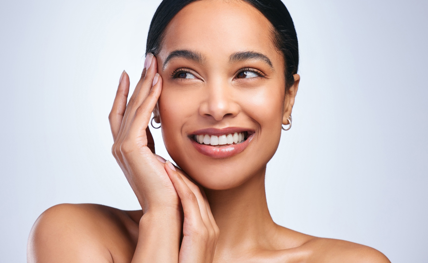 Can a 25 year old get a face lift?