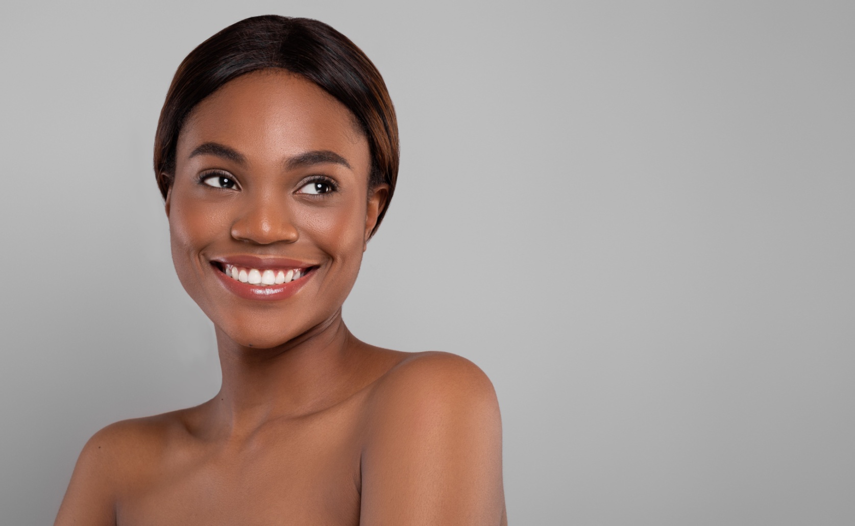 What is the difference between a facelift and a deep plane facelift?
